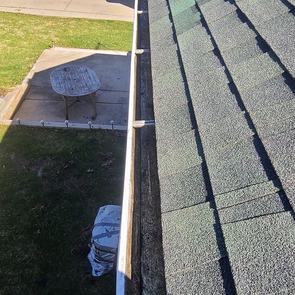 Mr Gutter Cleaner Rochester MN Image